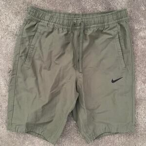 Khaki green size medium cotton